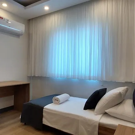 아파트 New Flat With Big Living Spaces 5 Near By Lara Beach *
