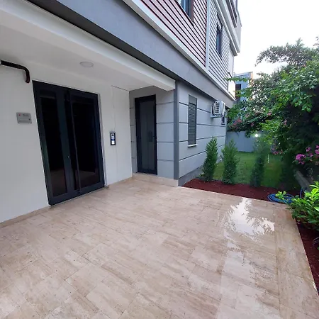 Apartment New Flat With Big Living Spaces 5 Near By Lara Beach