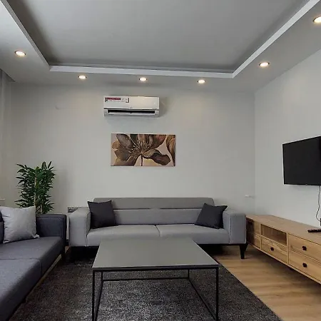 New Flat With Big Living Spaces 5 Near By Lara Beach *