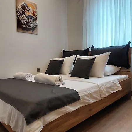 New Flat With Big Living Spaces 5 Near By Lara Beach Apartment *