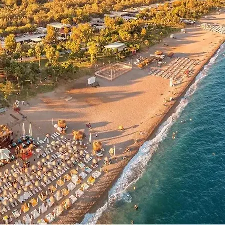 New Flat With Big Living Spaces 5 Near By Lara Beach 아파트